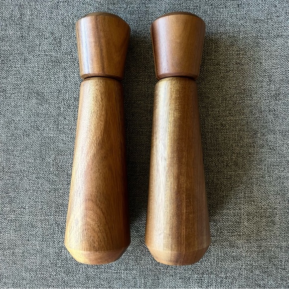 NWOT Acacia Salt and Pepper Mill Set - Picture 2 of 6